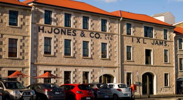 The Henry Jones Art Hotel Außenansicht